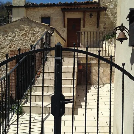 Stone House Ilovemajella