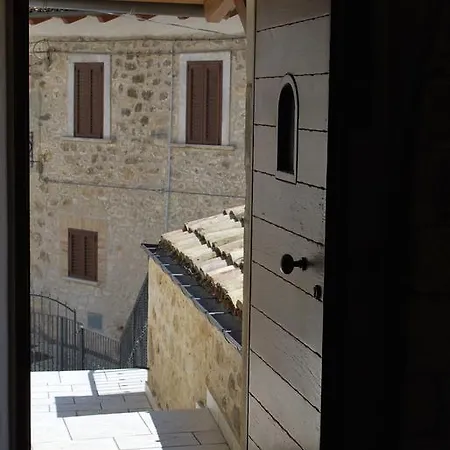 Stone House Ilovemajella * Pretoro
