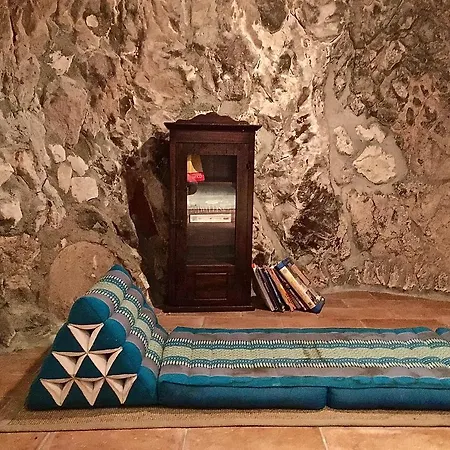 Stone House Ilovemajella * Pretoro