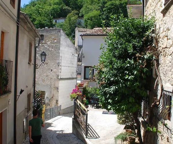 Stone House Ilovemajella * Pretoro